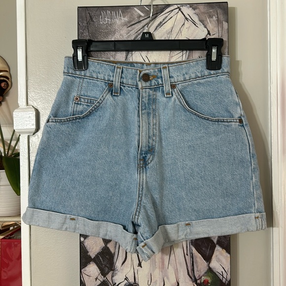 Vintage women’s Levi’s orange tab high waisted 954 jean shorts size 5 - Picture 2 of 7